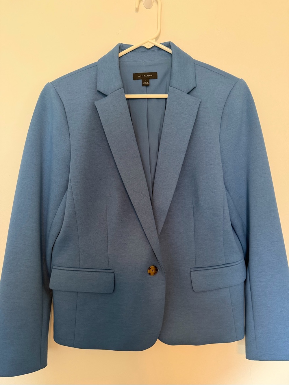 Ann Taylor Light Blue Women's Single-Button Tailored Blazer- like new!